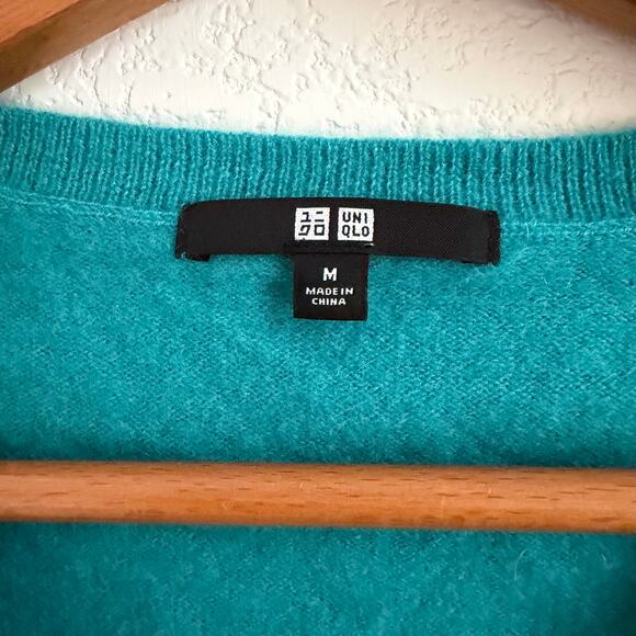 Uniqlo Women 100% Cashmere Sweater Size M Teal V-Neck Pullover Soft Luxury - Picture 3 of 7